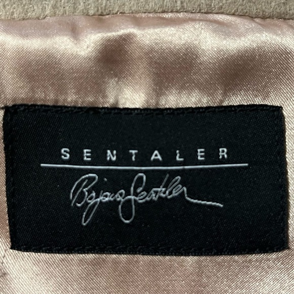 Sentaler cape. Worn once or twice - brand new quality. - Picture 5 of 6